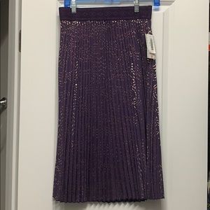 LULAROE BRAND NEW JILL ELEGANT SKIRT. Size small